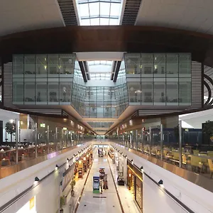 ***** Hotel International Terminal Emirati Arabi Uniti