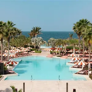 Banyan Tree At Bluewaters ***** دبي