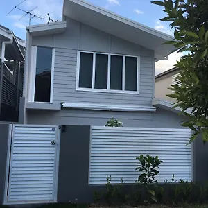 https://preston-lodge.queenslandhotels.net